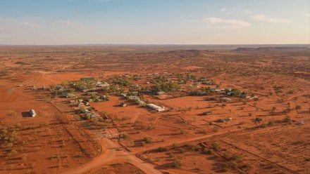 Despite high burdens of chronic illness and experiencing signifiant socio-economic inequity, Aboriginal communities in the Northern Territory are no more vulnerable to heat than the general population, according to new research. Photo: Henrique Felix/Unsp