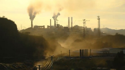 A photograph of Chengde Iron and Steel Co, 200 kilometres north-east of Beijing, in September.