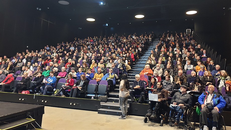 A full lecture theatre at the CCI public lecture on climate change and land