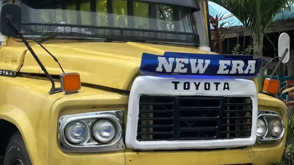 A bus in Savai'i, Samoa.