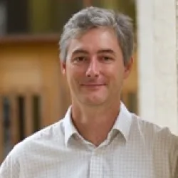 Dr Paul  Tregoning